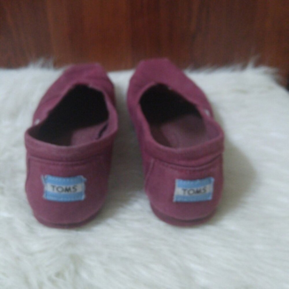 Burgundy/maroon canvas Toms size 7.5 - Picture 5 of 6